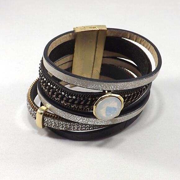 Black & Gold Leather Rhinestones Magnetic Bracelet, 7 1/2 Inch, Distressed Clasp - Picture 8 of 8